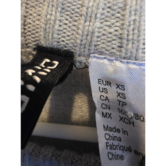 H&M Divided Penguin Ugly Christmas Sweater XS Womens Gray Holiday Party Pullover - Picture 3 of 5